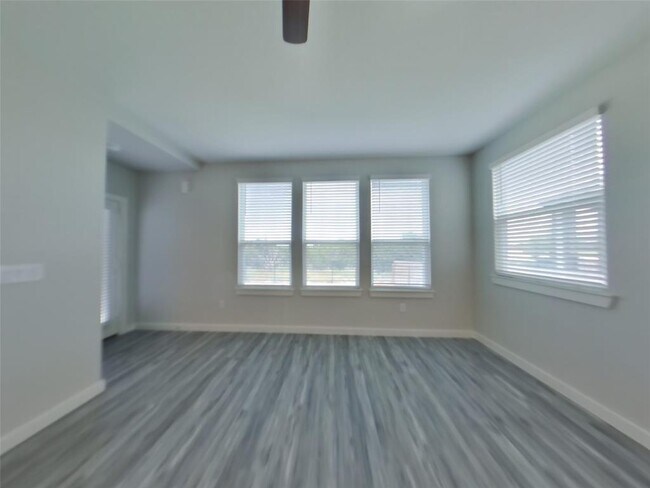 Building Photo - 1728 Mexican Heather Dr
