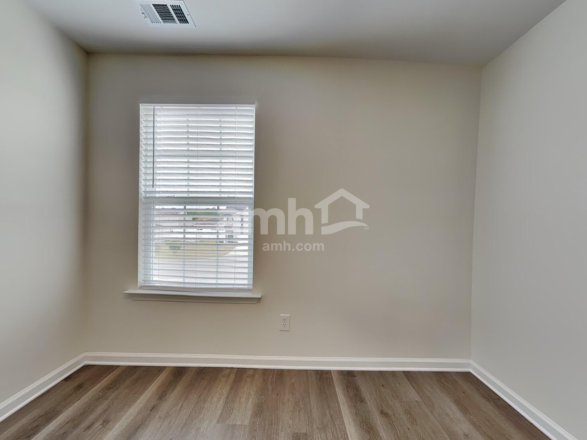 Building Photo - 104 Tupelo Ct