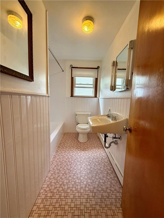 Building Photo - 25 Thurston Ave