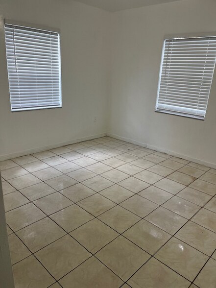 Building Photo - 16230 NW 17th Pl