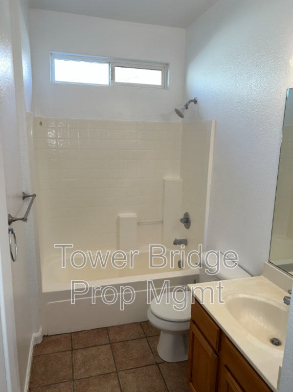 Building Photo - 5518 Sagpond Way