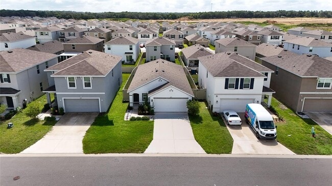 Building Photo - 8695 SW 46th Ave