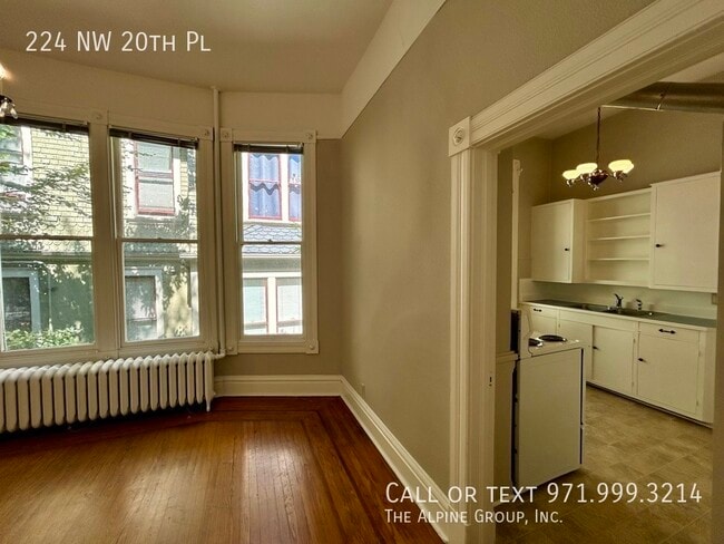 Building Photo - 224 NW 20th Pl