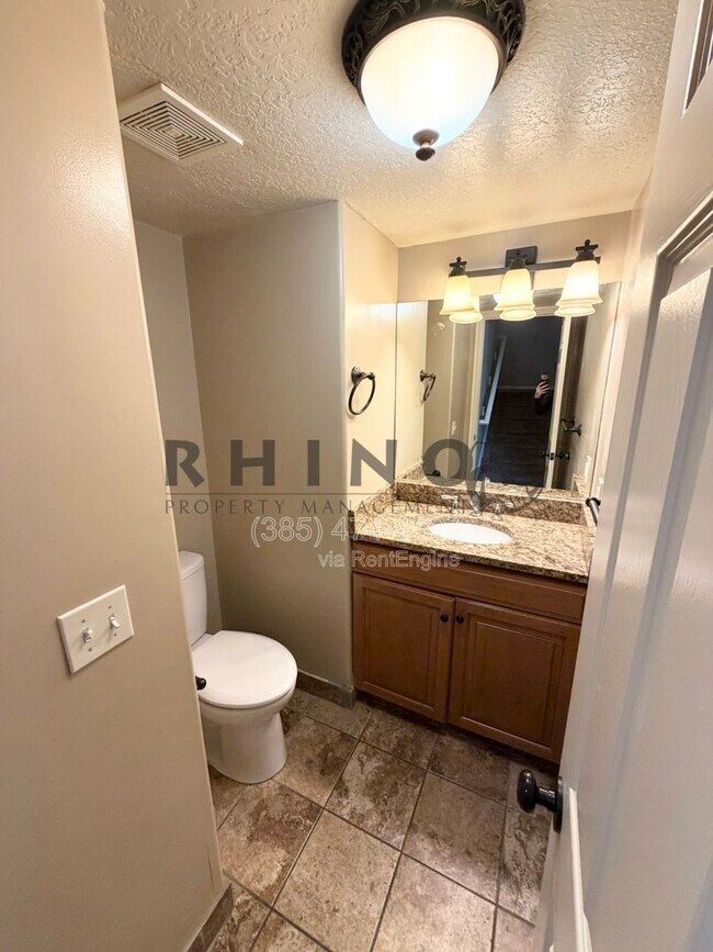 Building Photo - 1718 N 1500 W