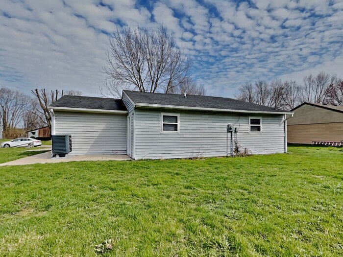 Building Photo - 6110 Epperson Dr