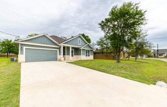 Building Photo - 106 Koele Ct