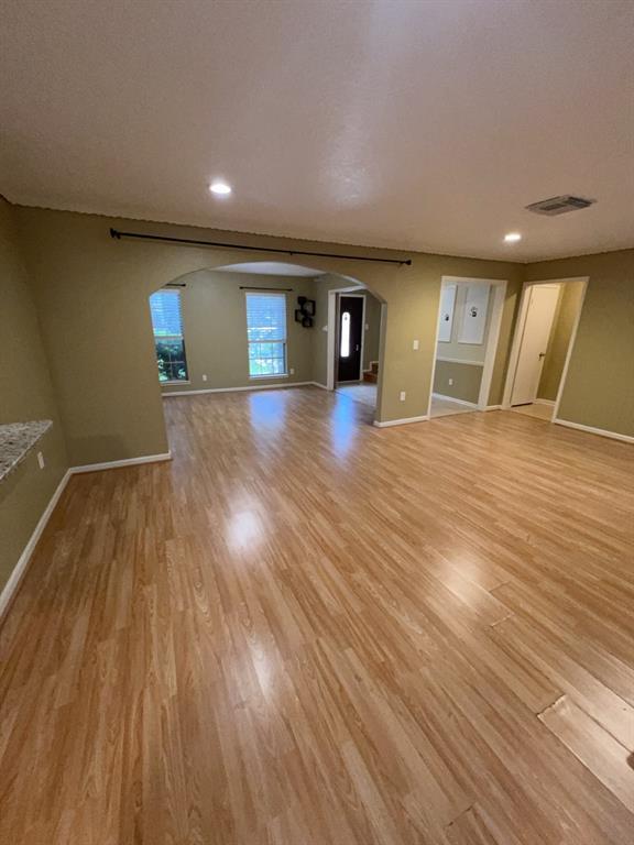 Building Photo - 3907 Glenheather Dr