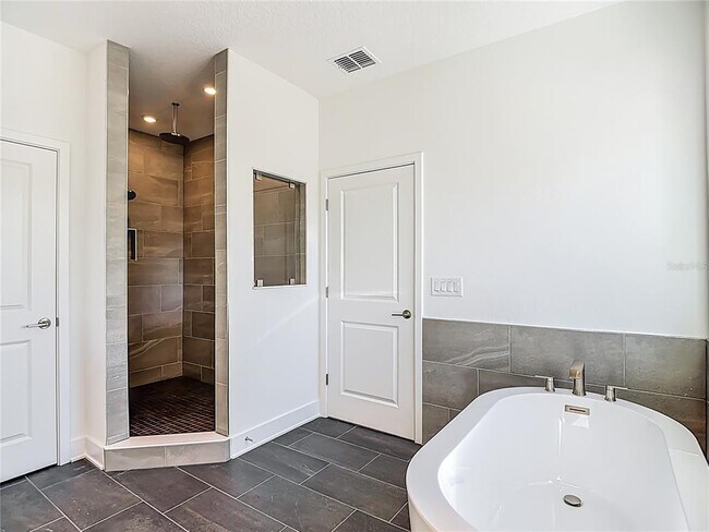 Building Photo - 410 S Westshore Blvd