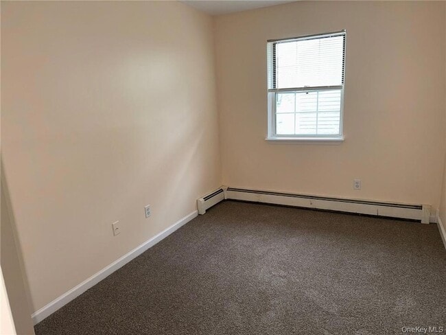 Building Photo - 100 Hillside Dr