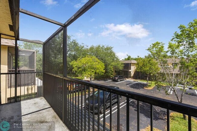 Building Photo - 1325 S Flagler Ave