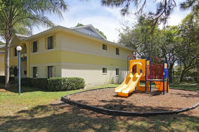 Primary Photo - 90 Hidden Lake Dr