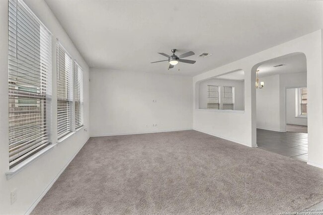 Building Photo - 412 Deer Crest Dr