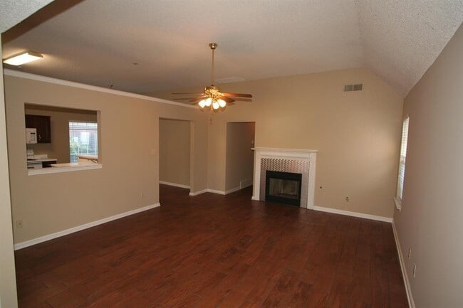 Building Photo - 5497 Steffani Dr