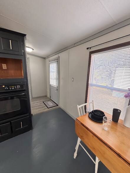 Building Photo - 711 N 19th St