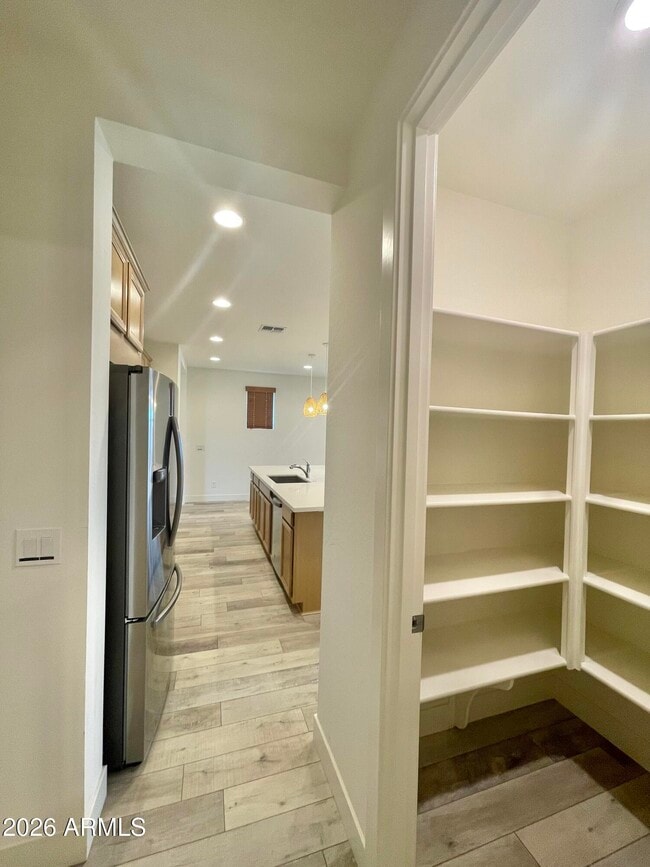 Building Photo - 20862 E Sparrow Dr