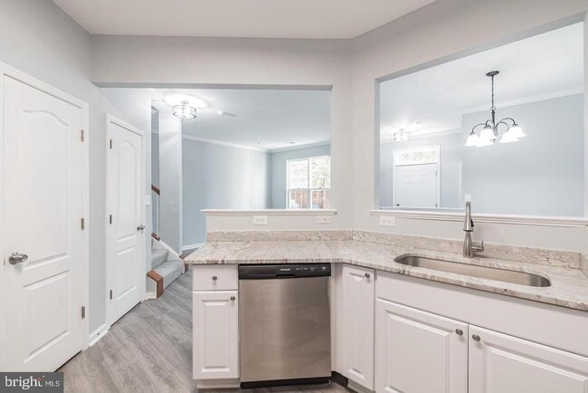 Building Photo - 111 Whiskey Creek Cir