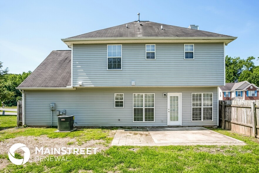 Building Photo - 135 Bellelaine Dr