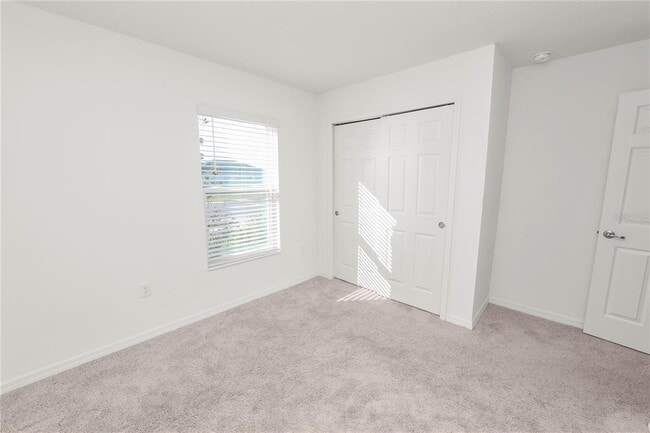 Building Photo - 2547 Zachary Taylor Wy