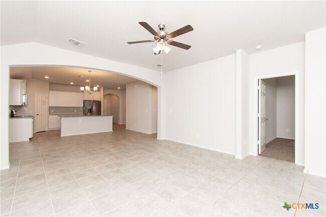 Building Photo - 2321 Aylesbury Dr