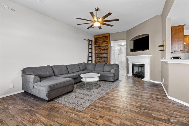 Building Photo - 1318 Settlers Valley Dr