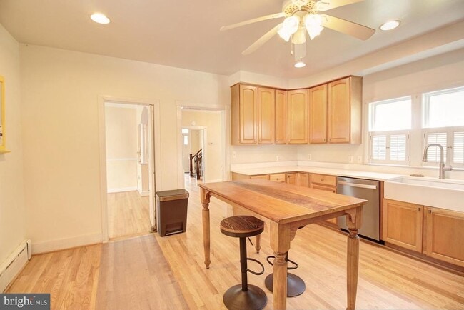 Building Photo - 44 Fulton Ave