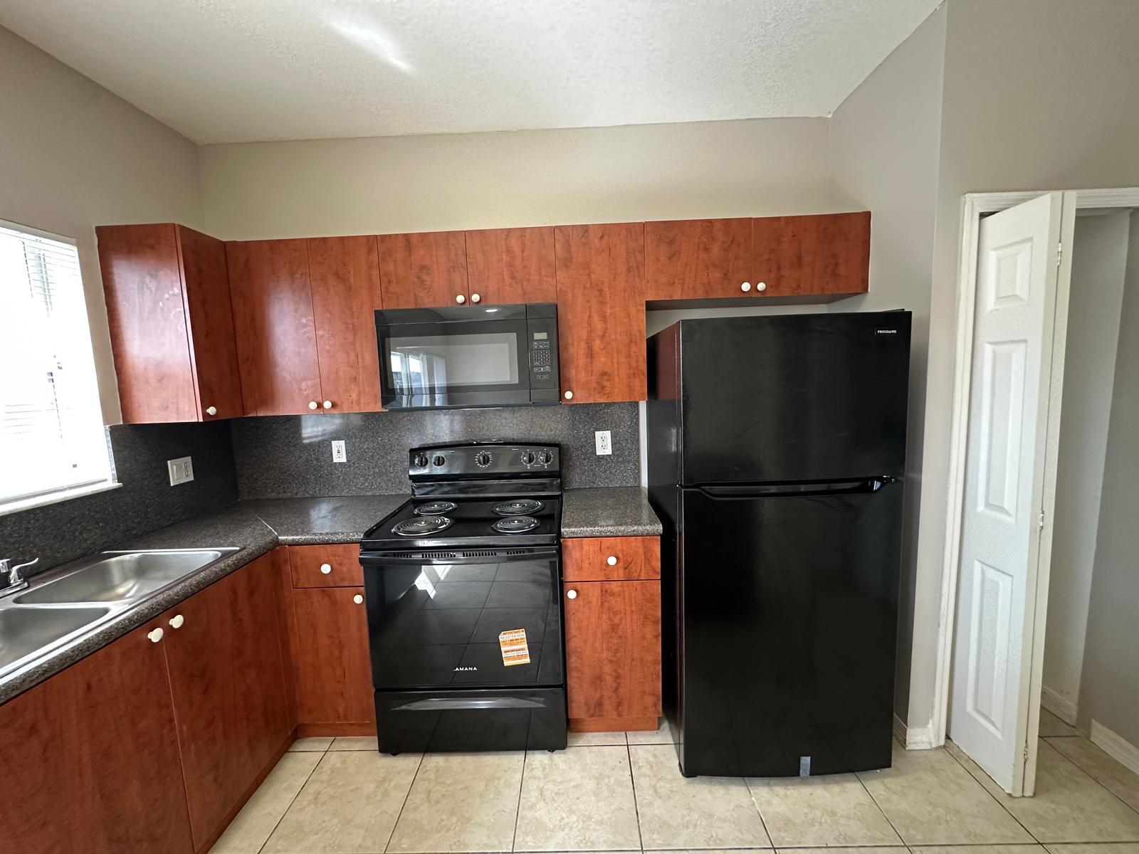 Building Photo - 1536 SE 31st Ct