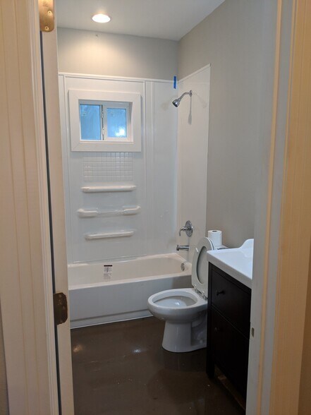 Bathroom - 1826 Maryland Ave