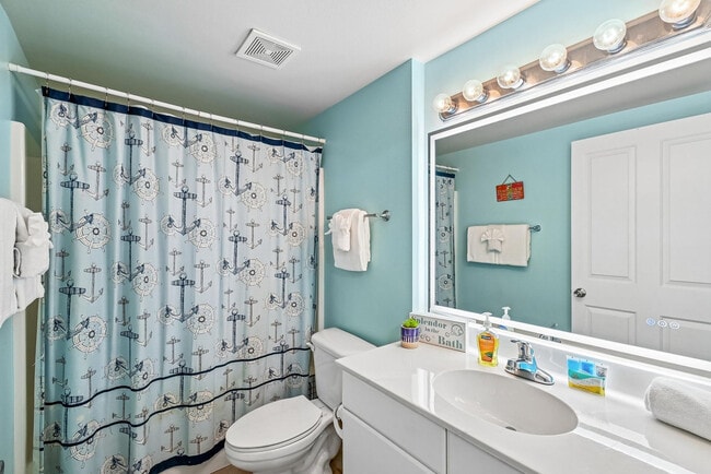 Building Photo - 9900 S Thomas Dr