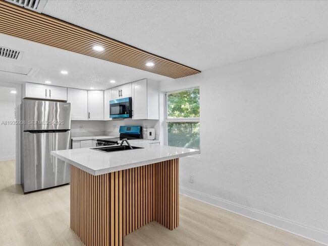 Building Photo - 1829 NW 62nd Terrace