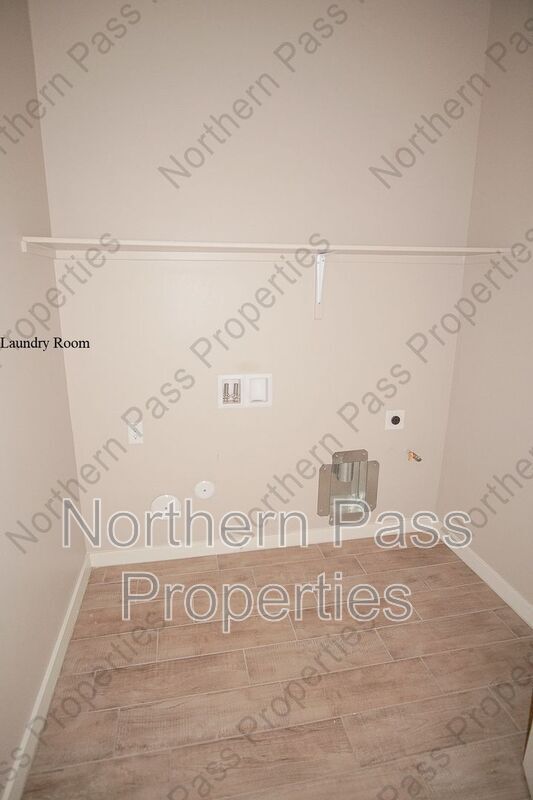 Building Photo - 13094 Castleford Ln