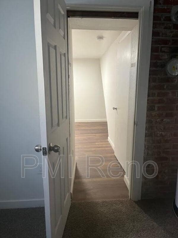 Building Photo - 614 Kuenzli St