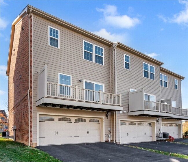 Building Photo - 1966 Georgetown Dr