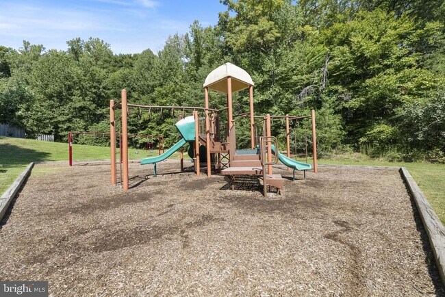 Building Photo - 7406 Golden Horseshoe Ct