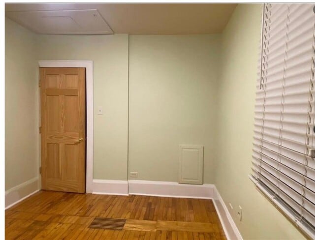 Building Photo - 1068 Arundel St