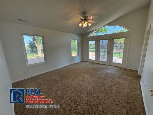 Building Photo - Hurricane Home on Large Lot