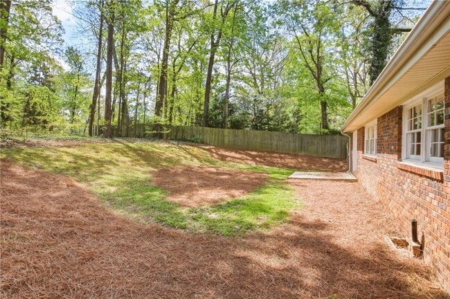 Building Photo - 86 Pioneer Trail