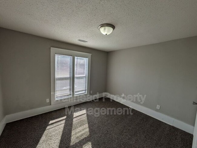 Building Photo - 3122 N 10th St