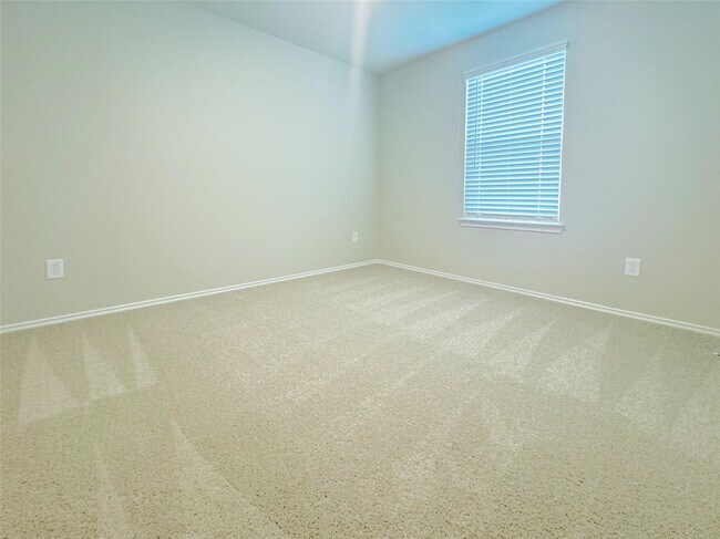 Building Photo - 21214 Mem Vis Dr
