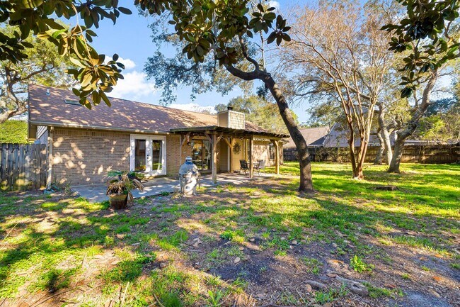 Building Photo - 1174 Bay Ct