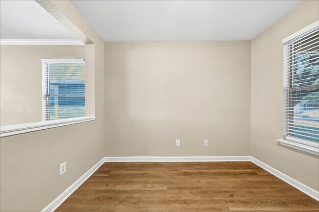 Building Photo - 11411 Seven Sisters Dr