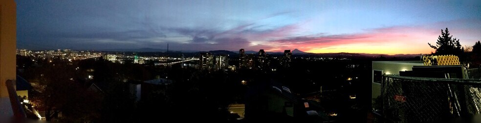 Building Photo - 3701 SW Condor Ave