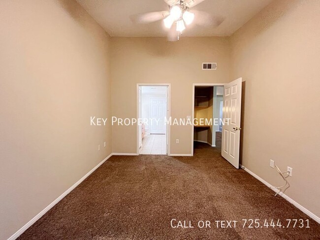 Building Photo - 2 BED 2 BATH CONDO IN GATED COMMUNITY NEAR...