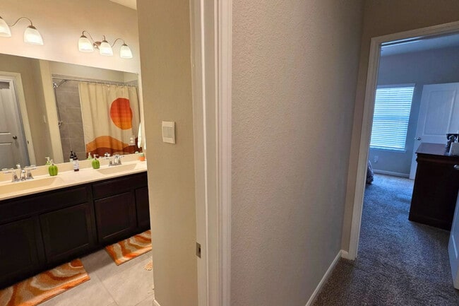 Building Photo - 3803 Lancer Cir