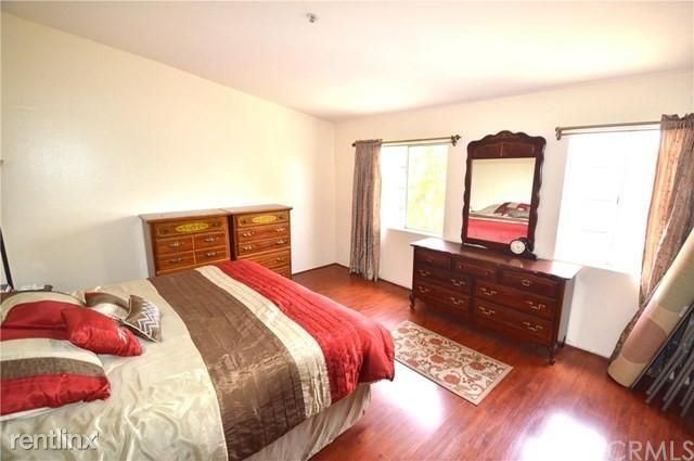 Building Photo - 3 br, 2 bath Condo - 755 N East St