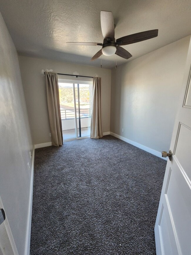 Building Photo - Modern 3-Bedroom Home with Balcony for Ren...