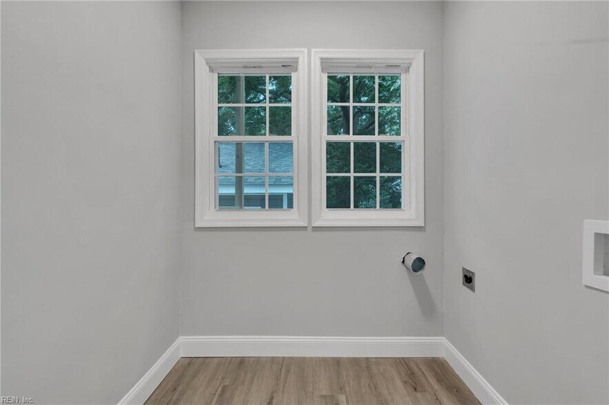 Building Photo - 3941 Omohundro Ave