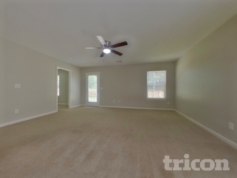 Building Photo - 109 Chatham Trace