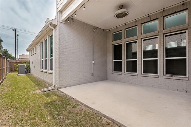 Building Photo - 2726 Geranium Ln