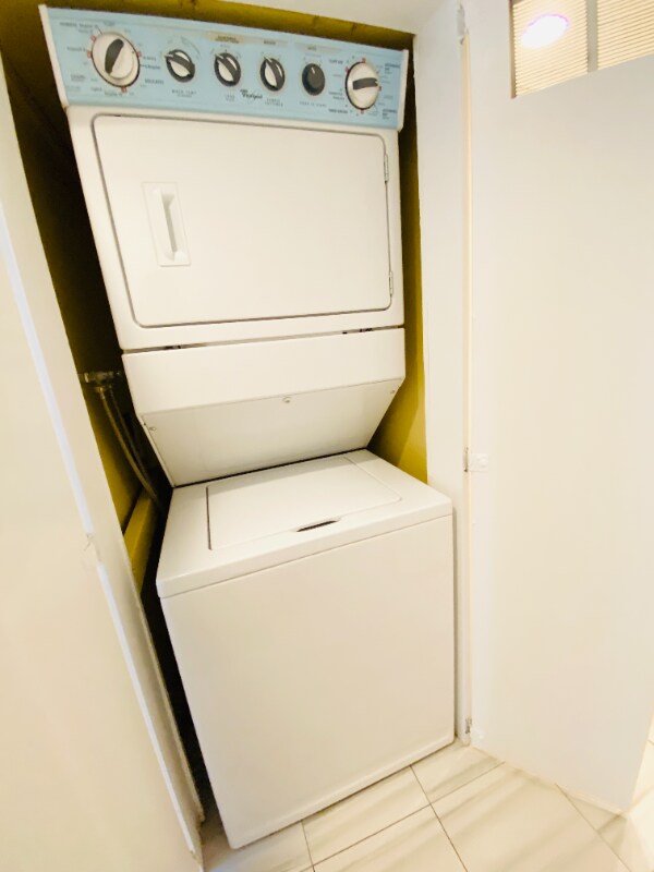 Building Photo - 10630 Wilkins Ave