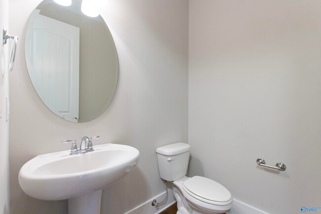 Building Photo - 2121 S Meadows Dr